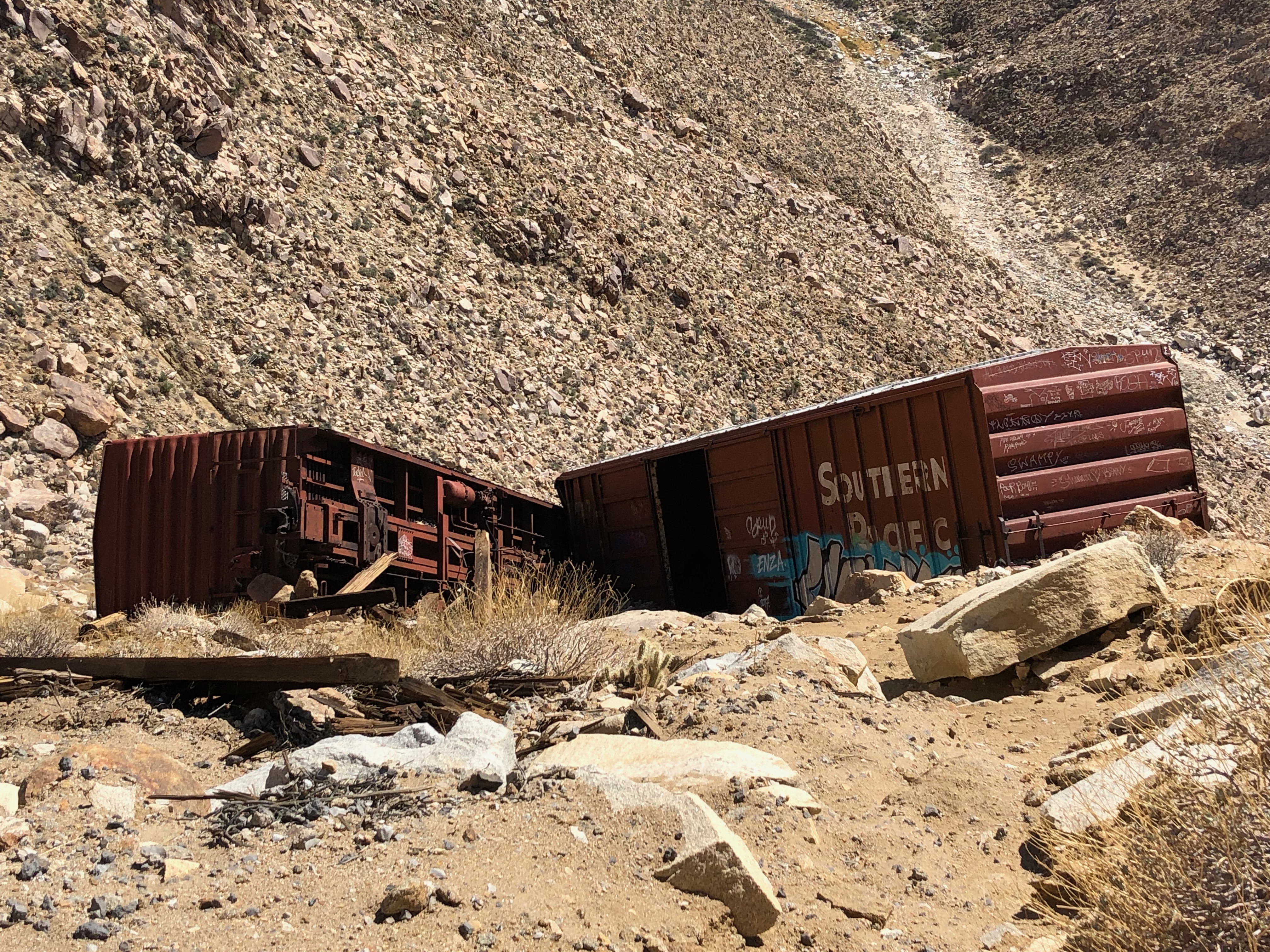 Train Cars 2.jpg