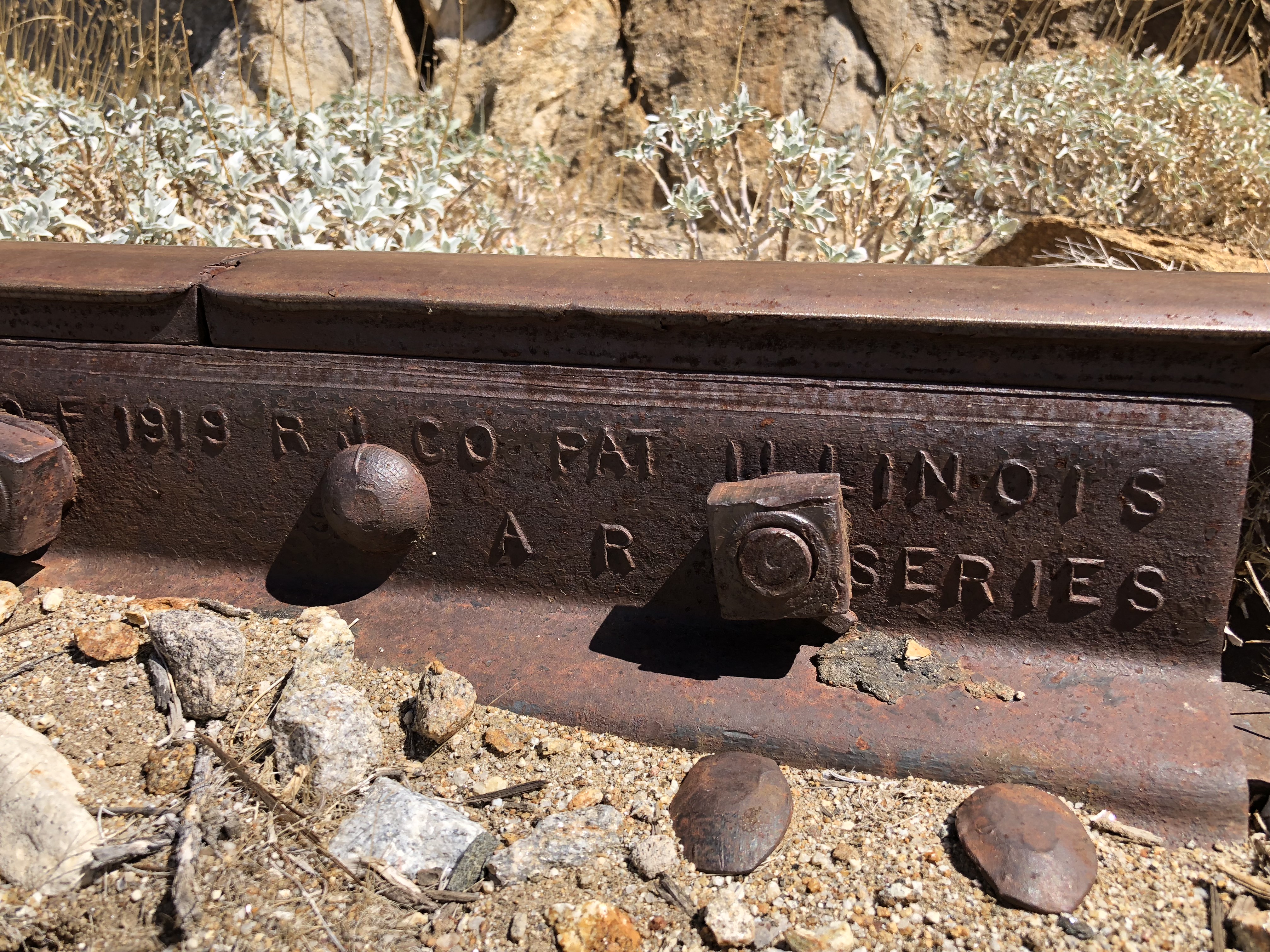 Rail 2.jpg