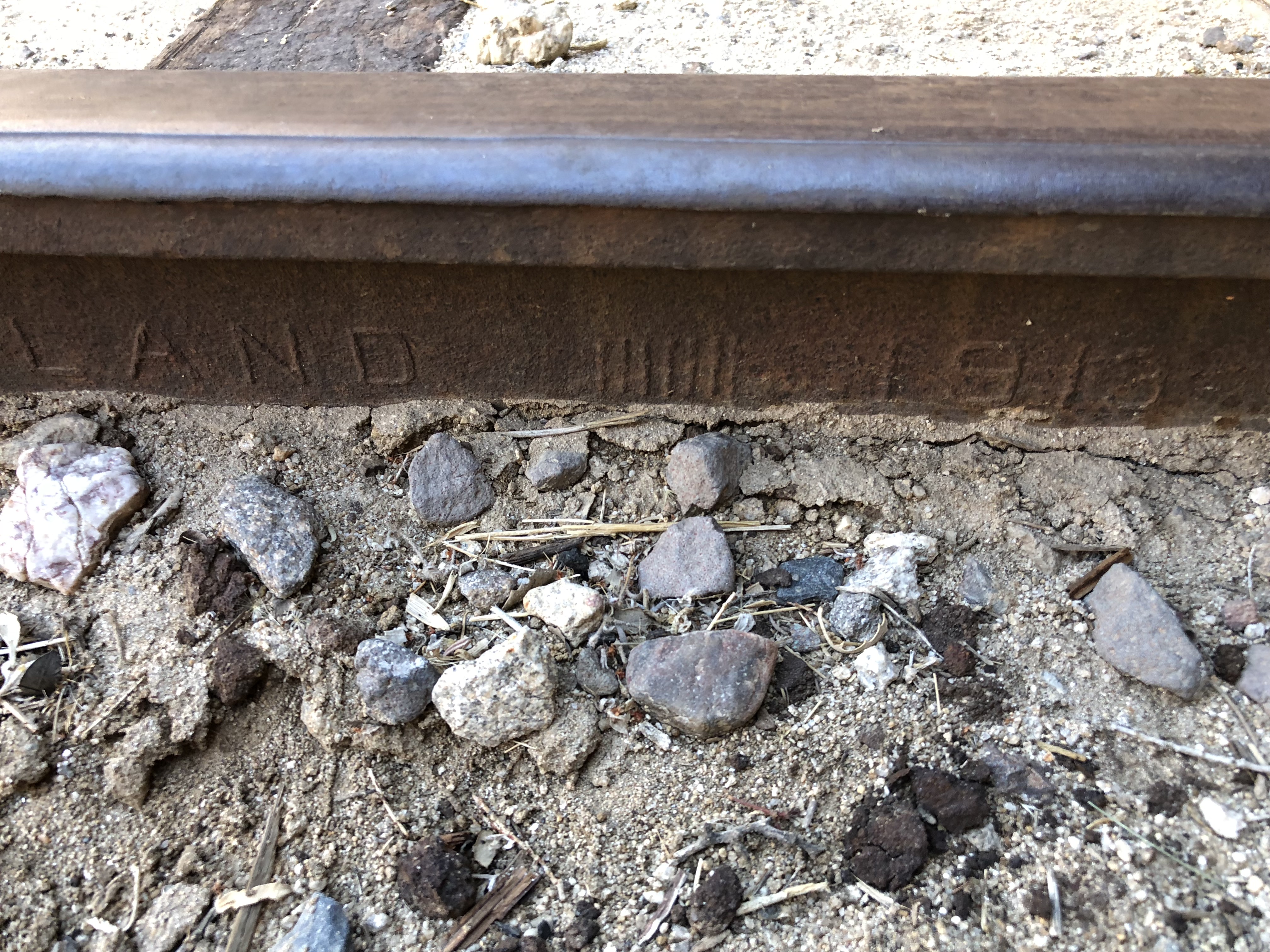 Rail 4.jpg