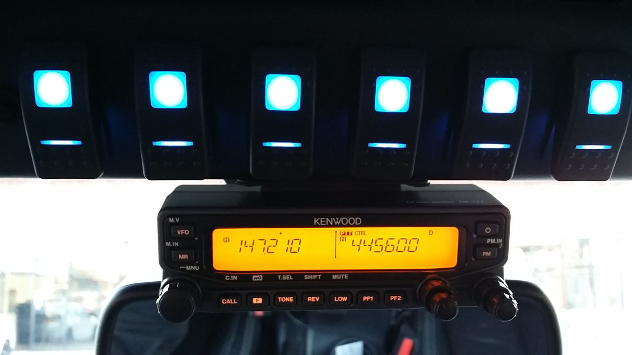 windshield mount in a Jeep JK