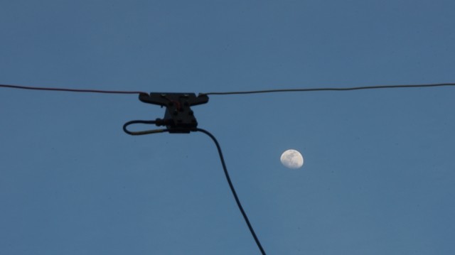 Military balun and simple wire dipole.