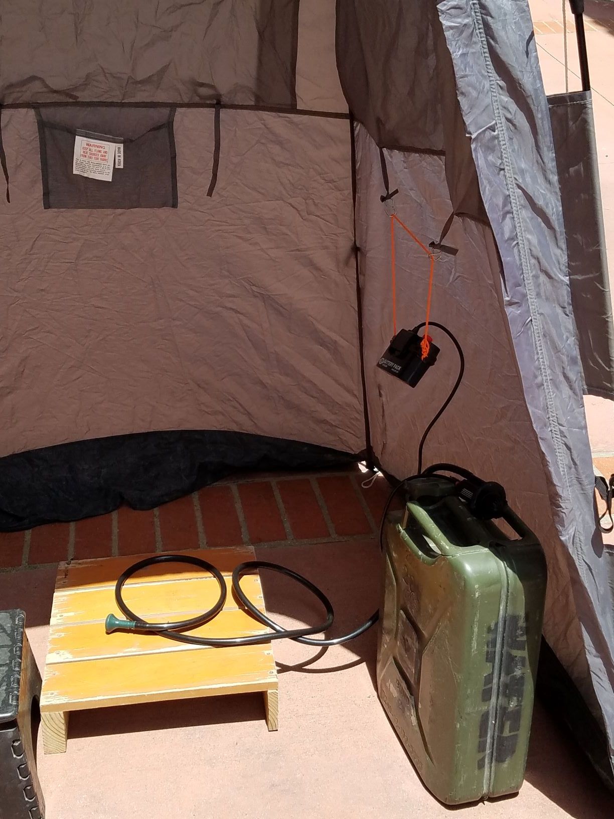 Pett Tent Lm.jpg