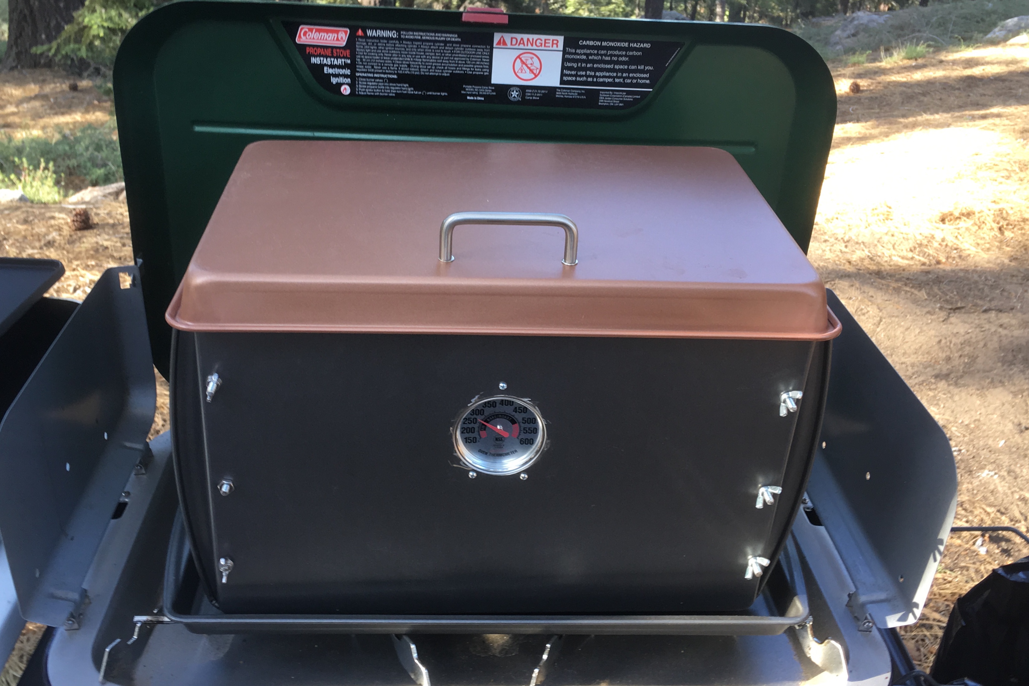 6 cookie sheets and some hardware.
