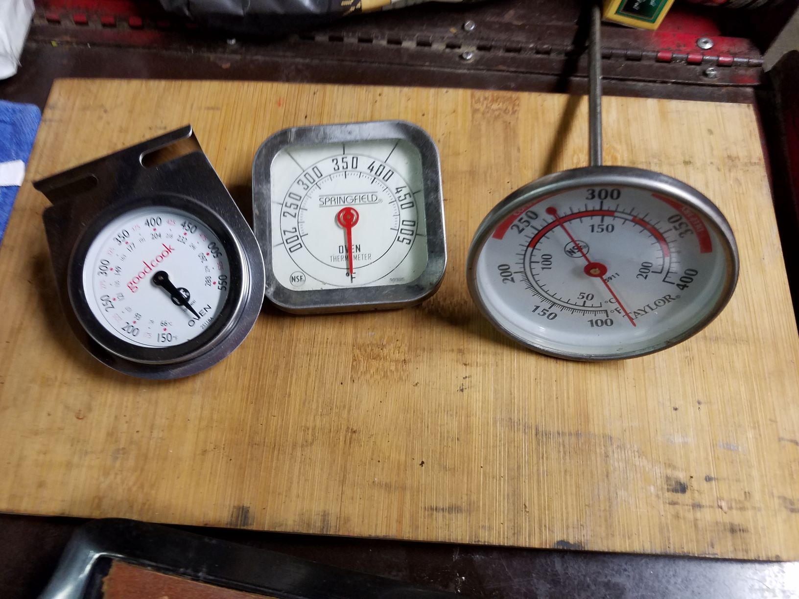 Temp gauge for oven and deep frying.jpg