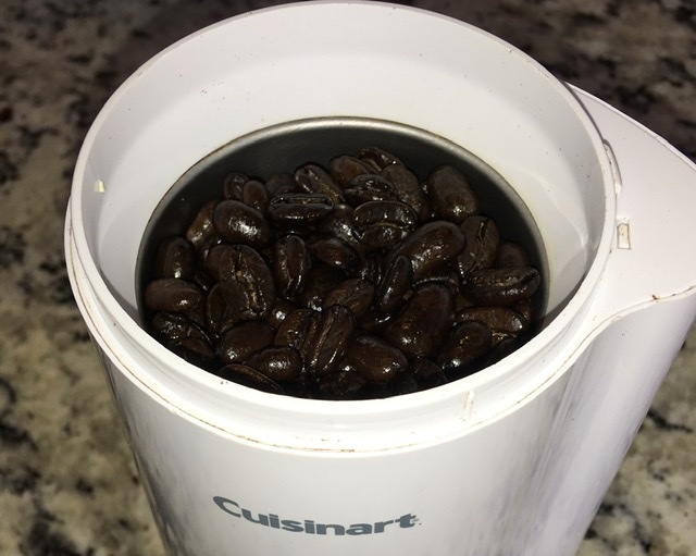 Freshly roasted beans filled halfway ensure an even consistency.