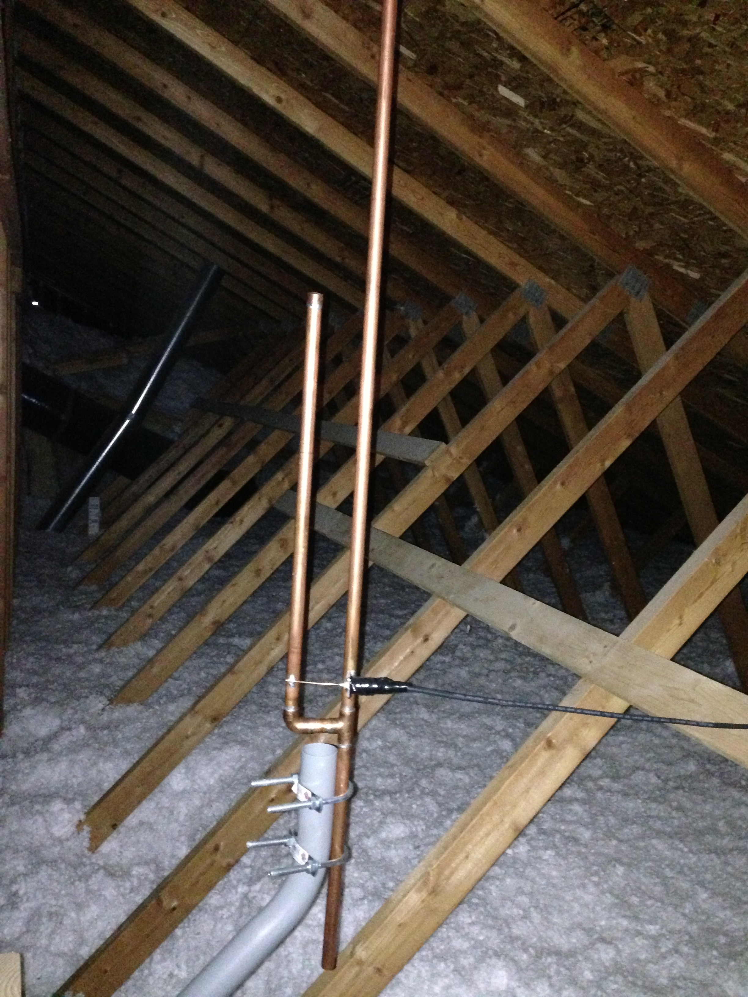 Attic Aantenna 2M.jpg