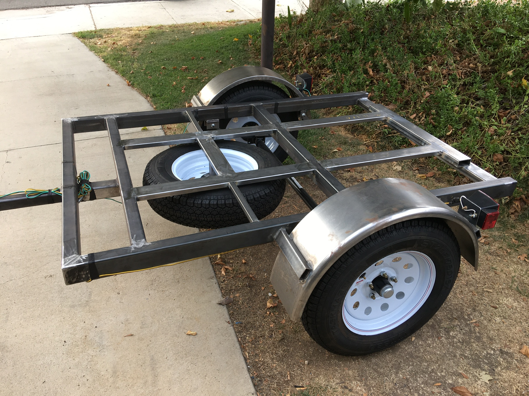Sub frame.
