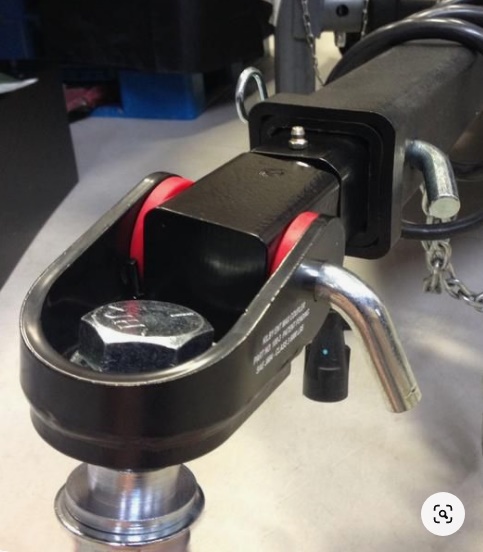 Max Coupler.jpg