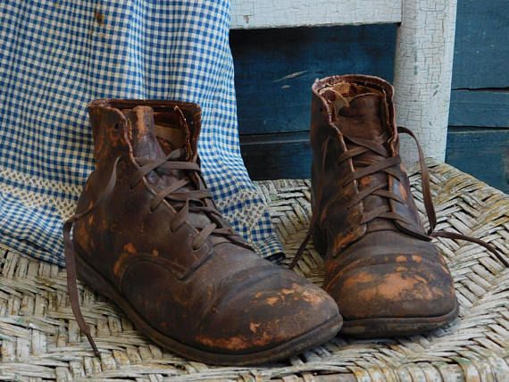 Worn out boots-2.jpg