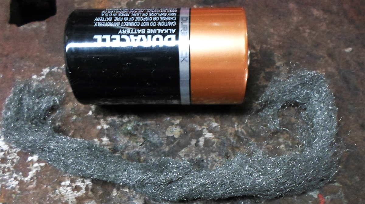 Create spark with Battery and Steel Wool.jpg