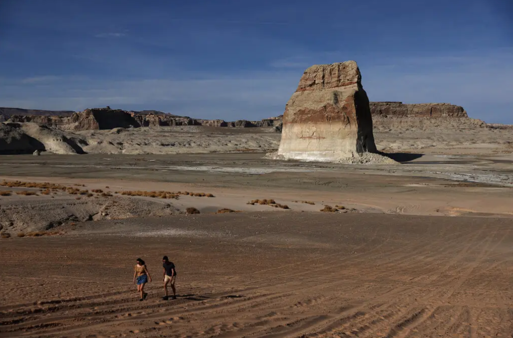 Lake Powell-1.png