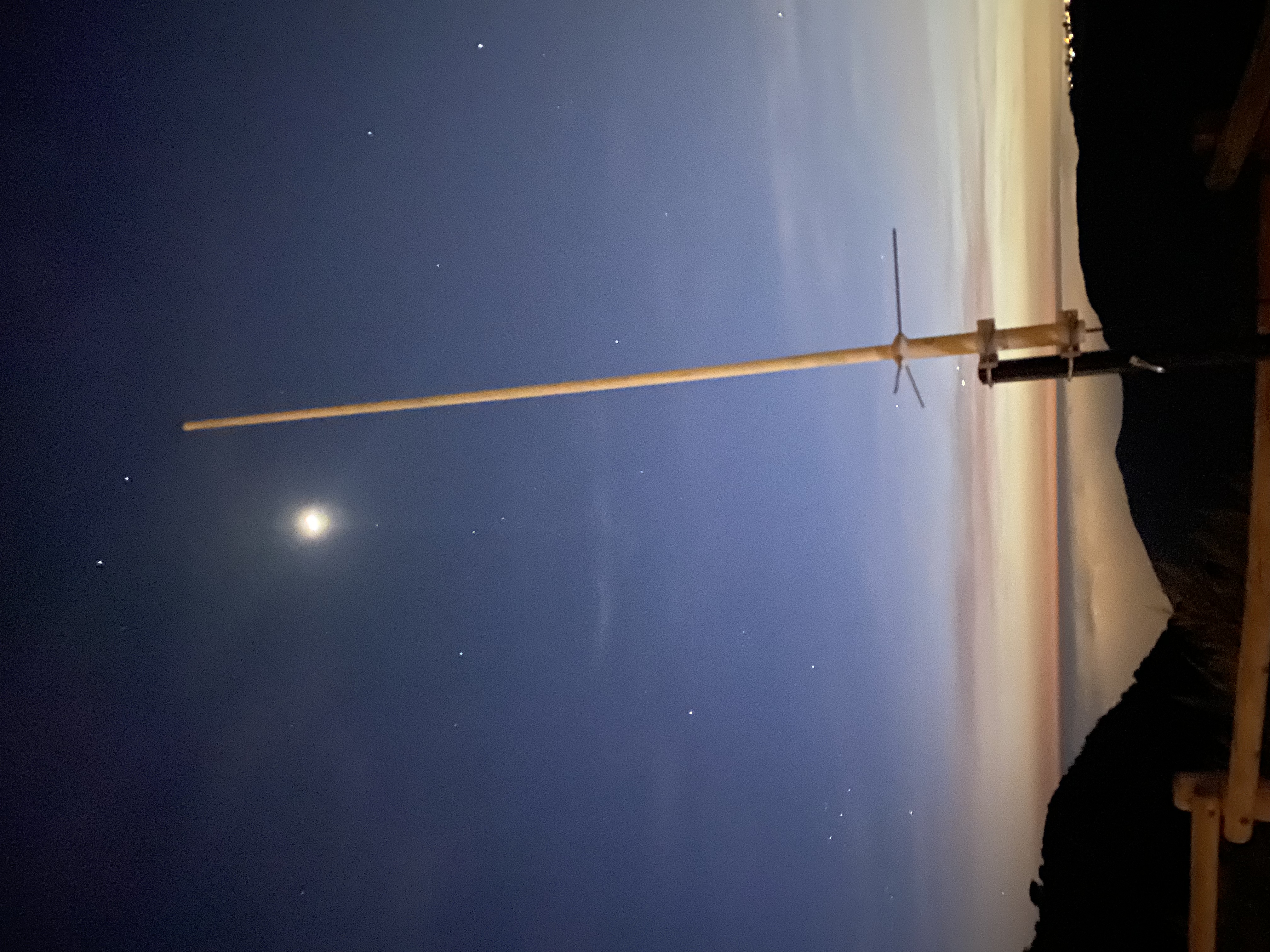 Portable base station antenna