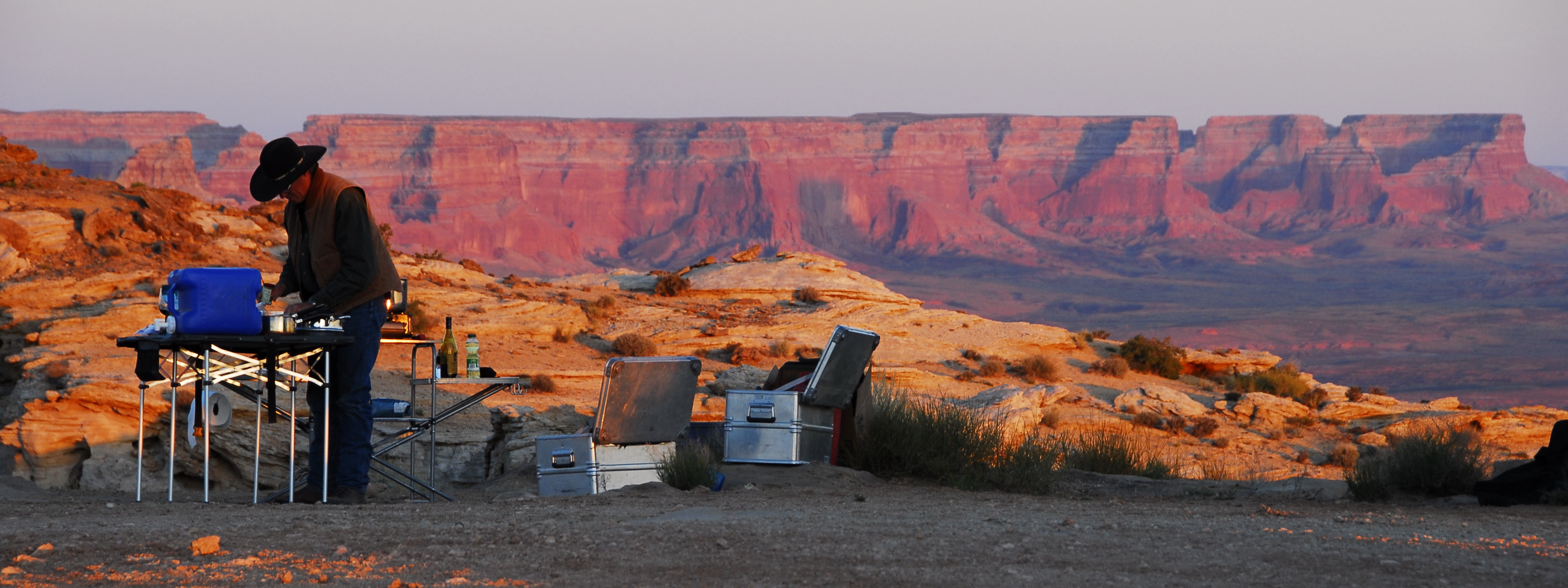 DTK Cooking at Lake Powell -2.jpg