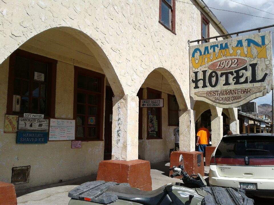 Oatman8.jpg