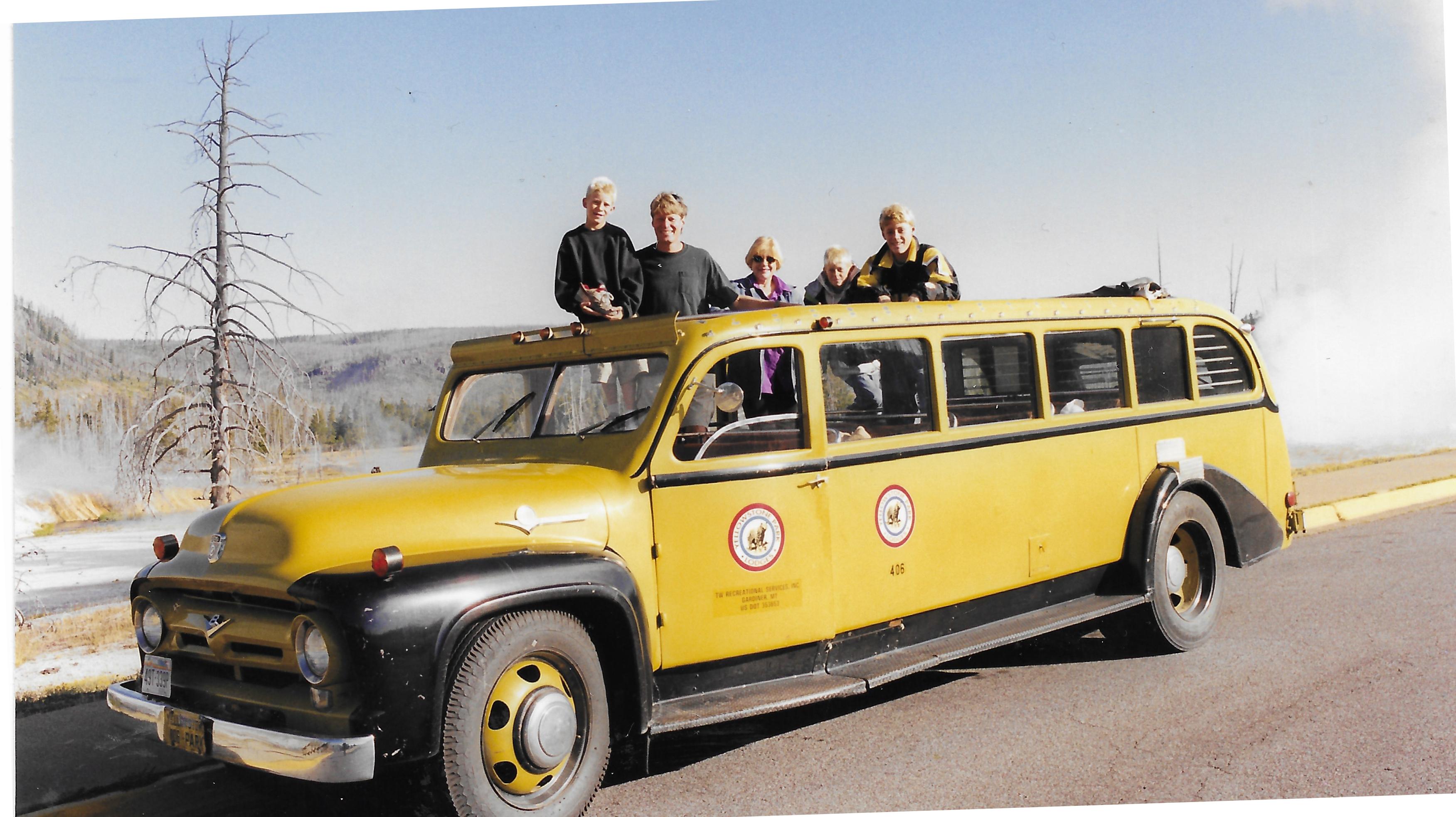 Yellow Bus Yellowstone.jpg