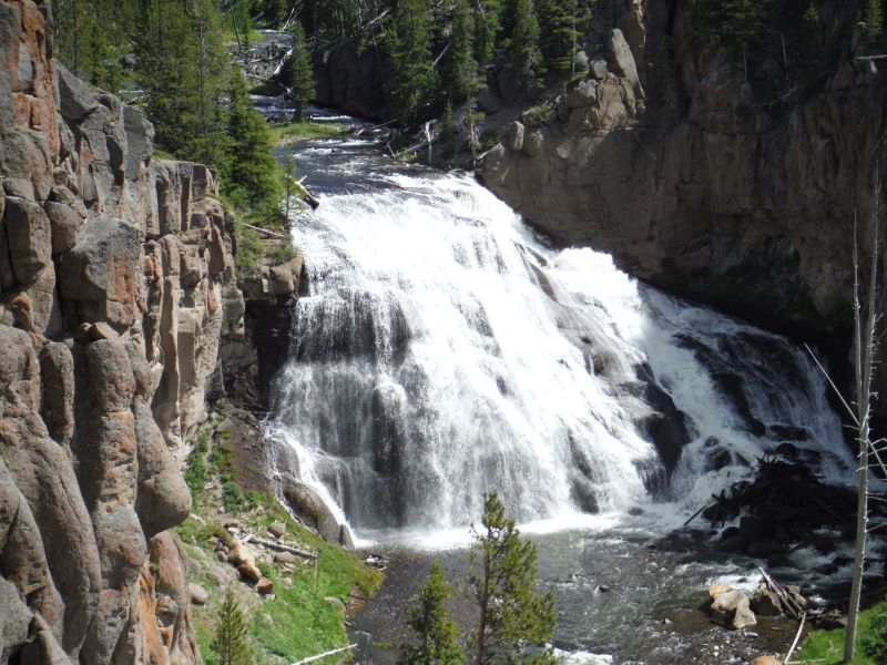 Gibbon Falls-1.jpg