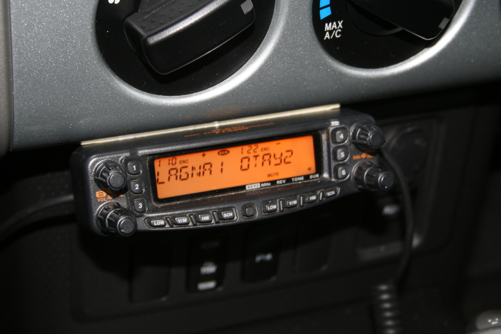 I had to have a right side mounted faceplate.