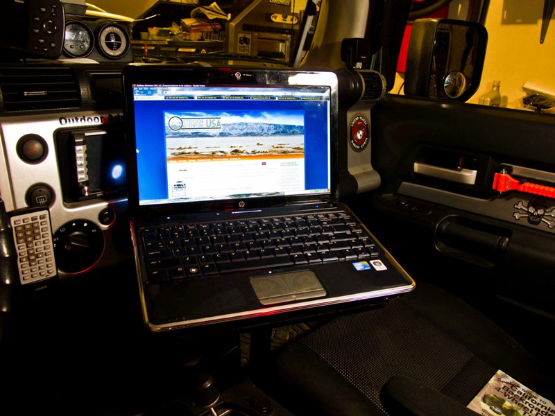 Laptop Mount Open.jpg