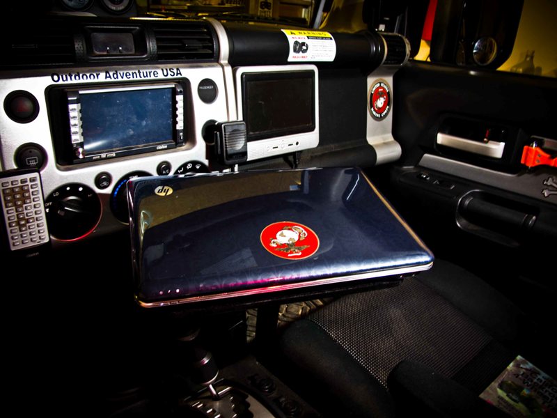 Laptop Mount Lid Closed.jpg