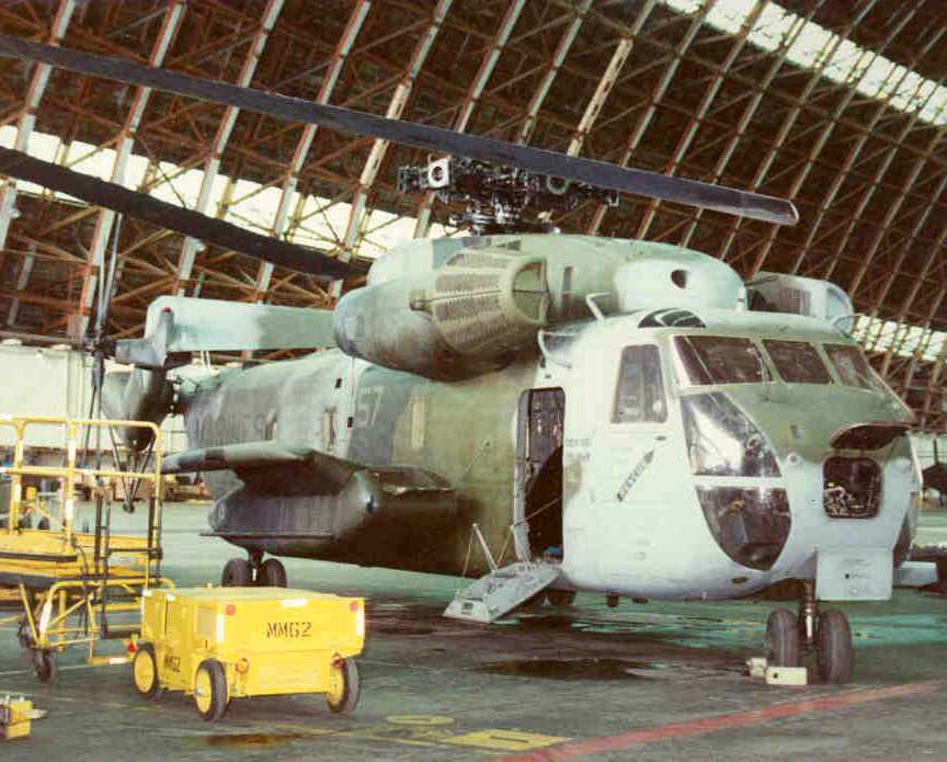 Tustin_CA_CH-53D.jpg