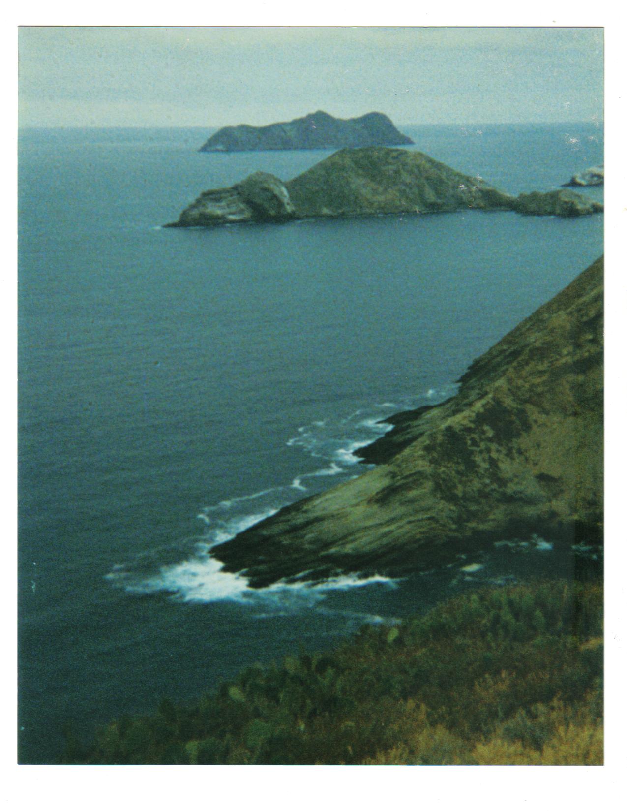 View of Islas Los Coronados, looking NW along the chain... in my own small circle, I'm known for sailing a Laser to the islands on overnight voyages, which means landing, exploring, and sleeping atop the islands.