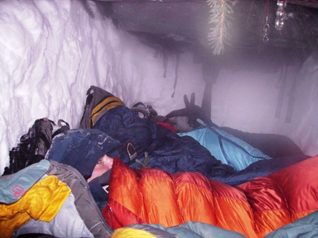 D1 snow cave-22.JPG