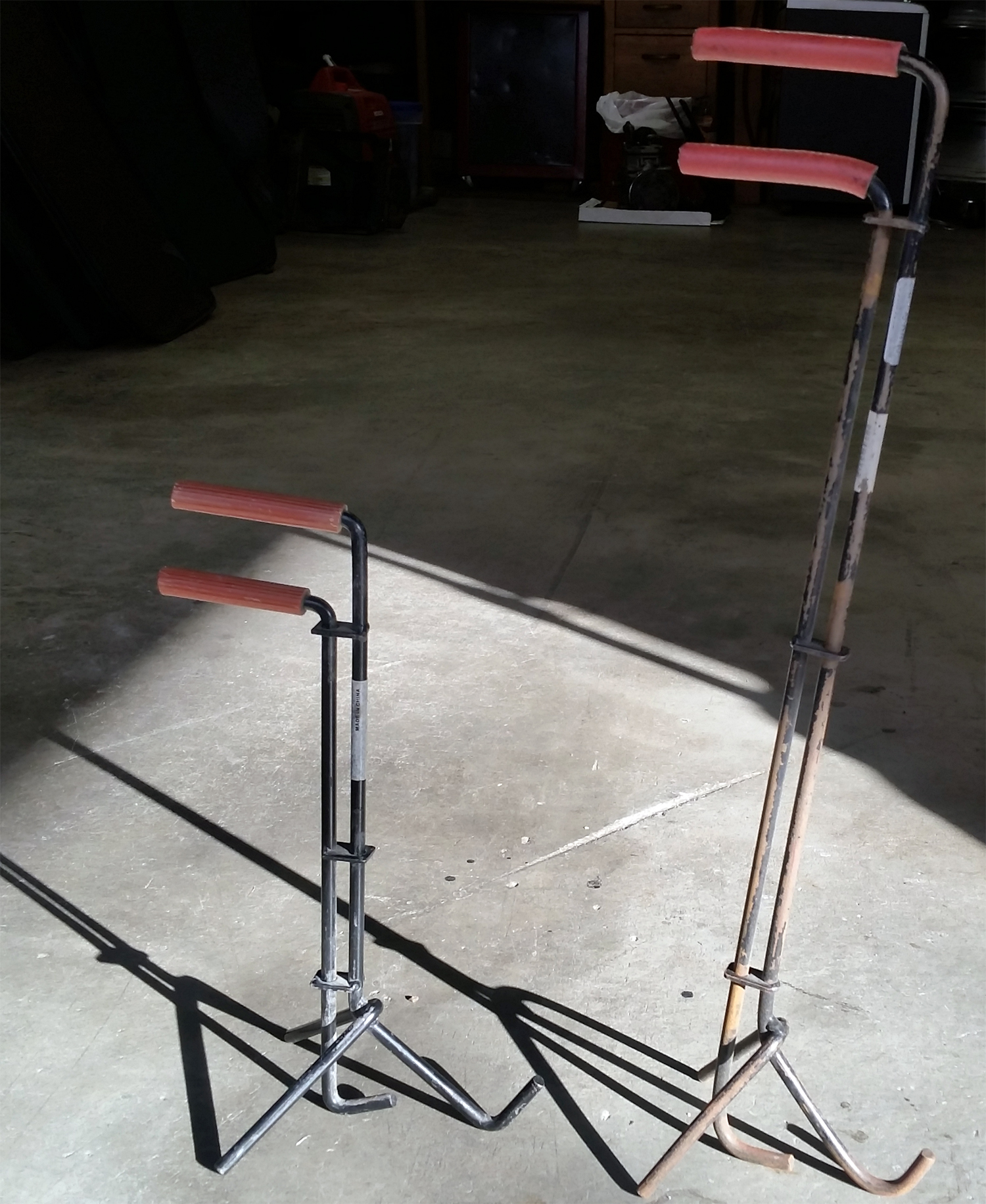 Mair Lid lifters.jpg