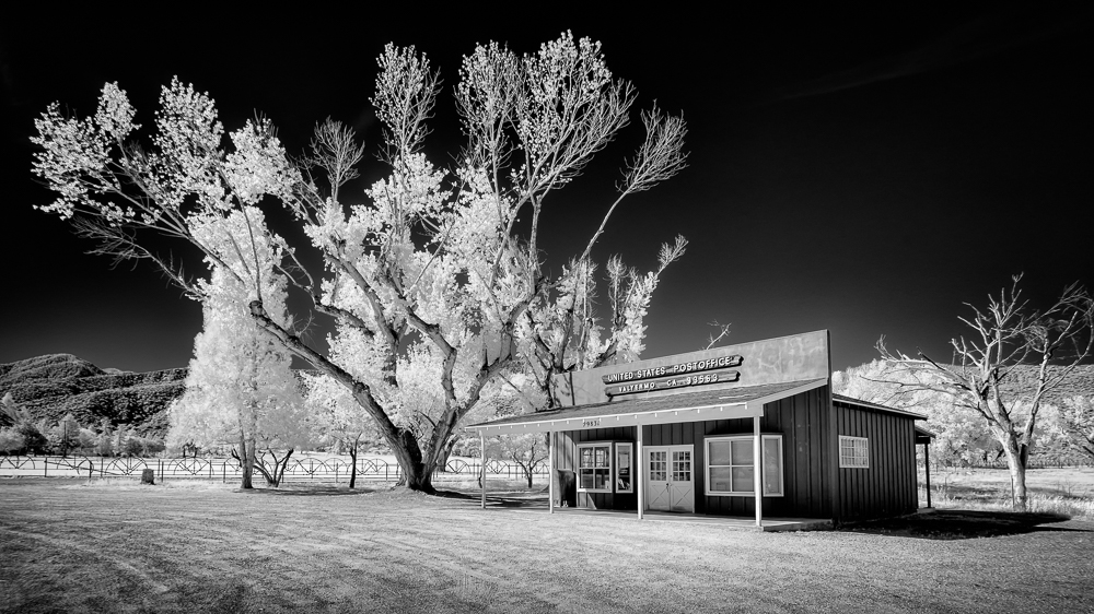 valyermo Post Office_BW.jpeg