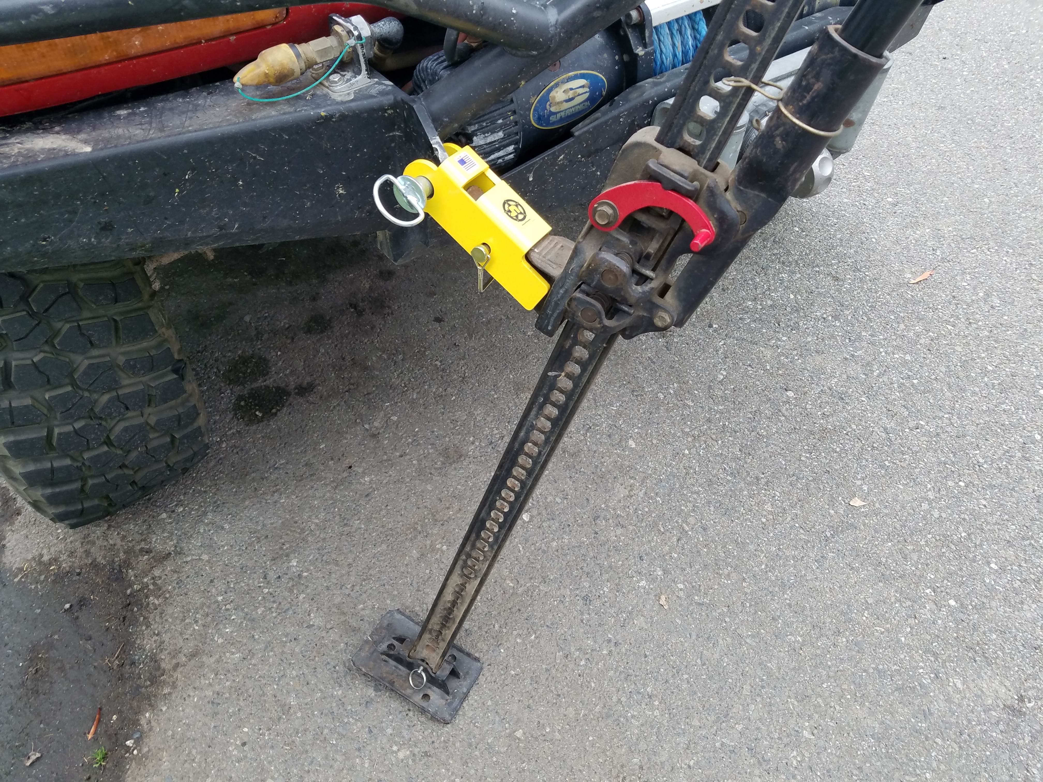 No flat surface on this curved bumper