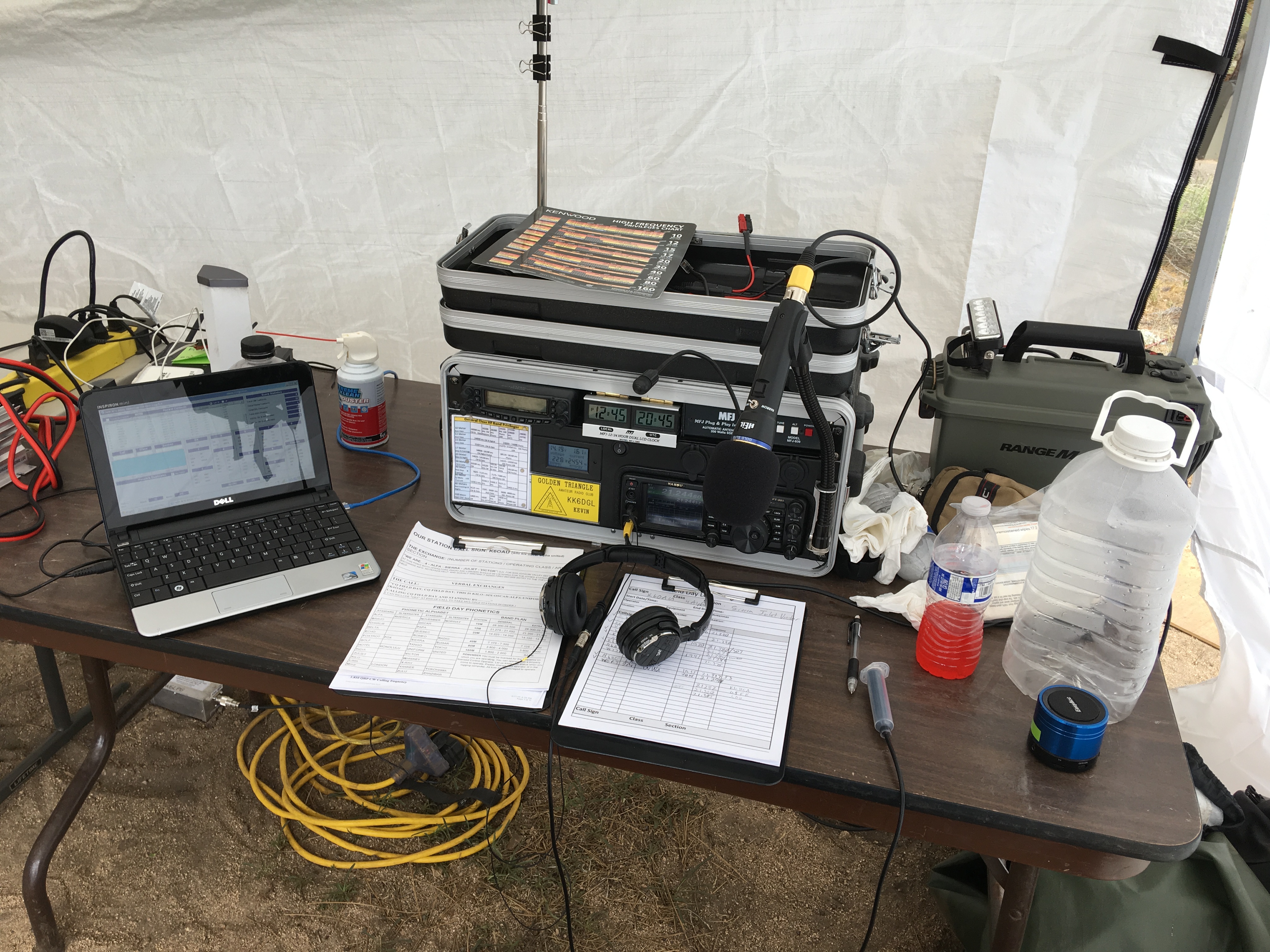 Dave had our equipment tied together via a wifi connection. We were able to make contacts via CW, SSB, Digital on HF and also VHF/UHF and ensure we weren't duplicating.