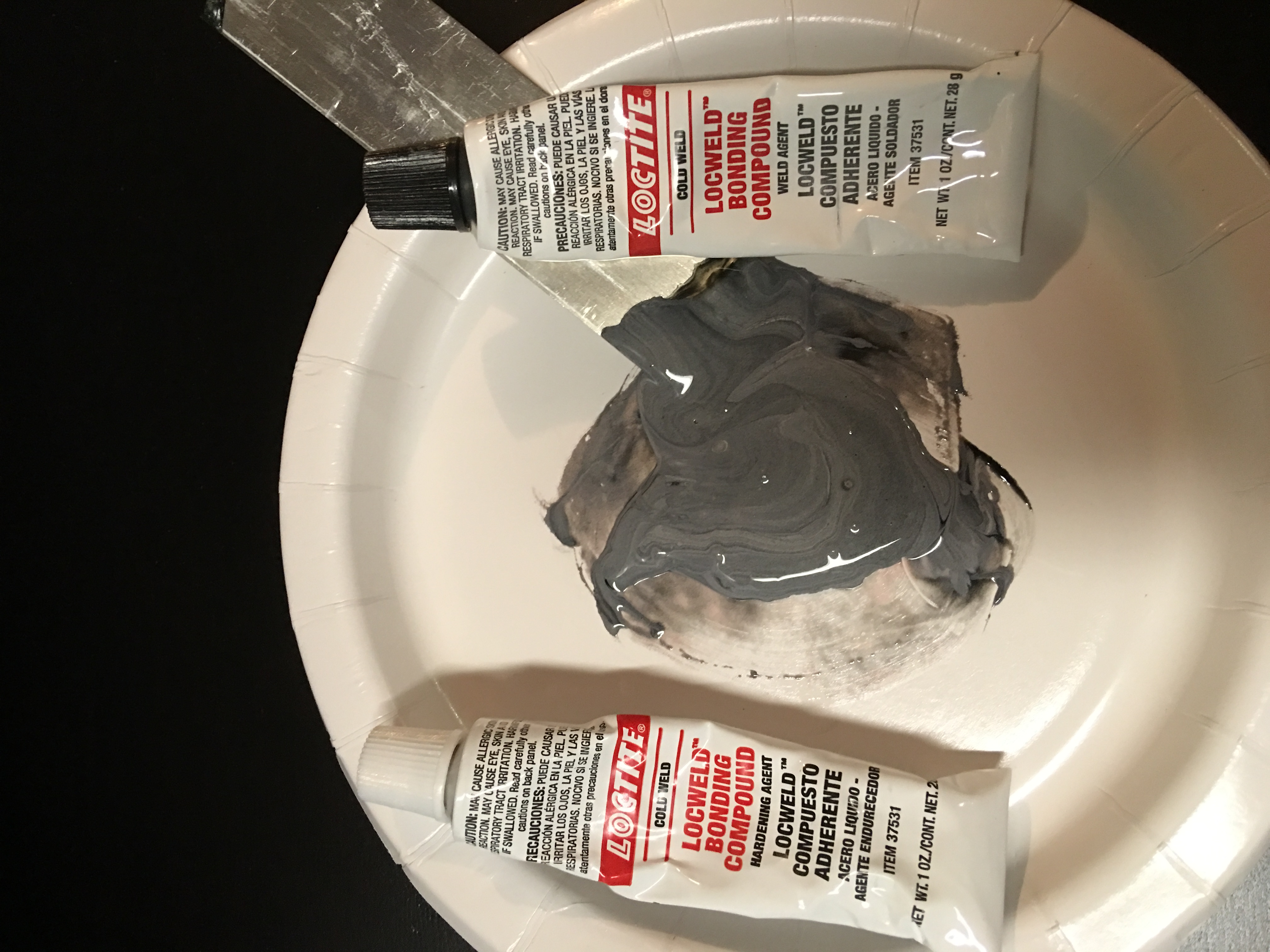 This epoxy shows streaks, a sign of improper mixing.