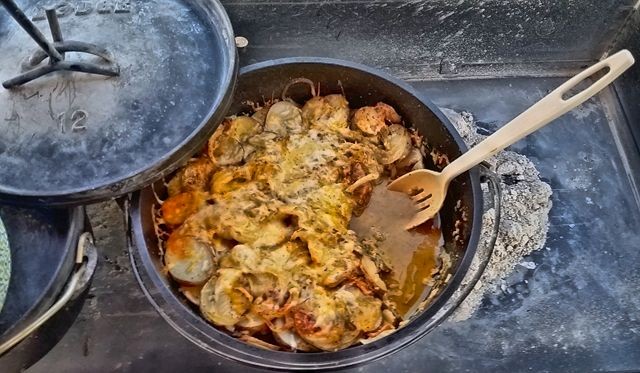 Go easy on the butter, you won't need the recipe amount.  The top DO was Monkey Bread which went together very well and brought on a heavy duty sleep...food coma!