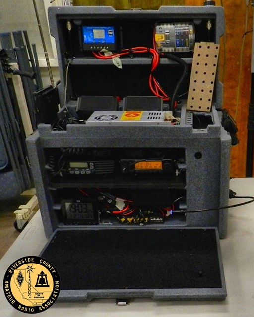 An alternative re-purposed SKB fishing box.