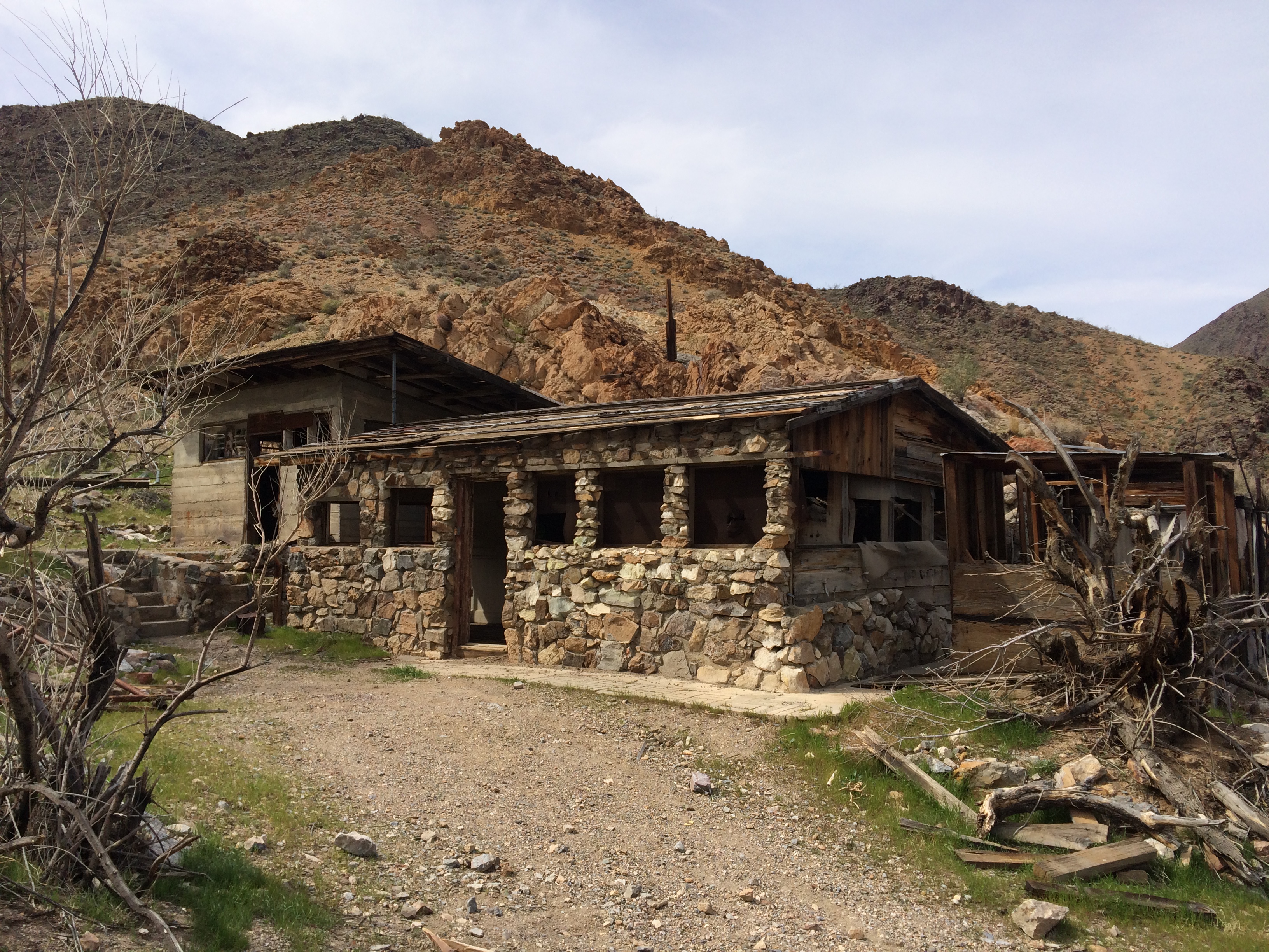 16 Cabin 11.JPG