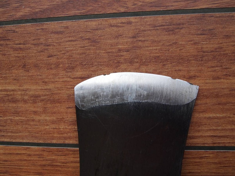 an overly ductile blade with low hardness is prone to rolling the edge