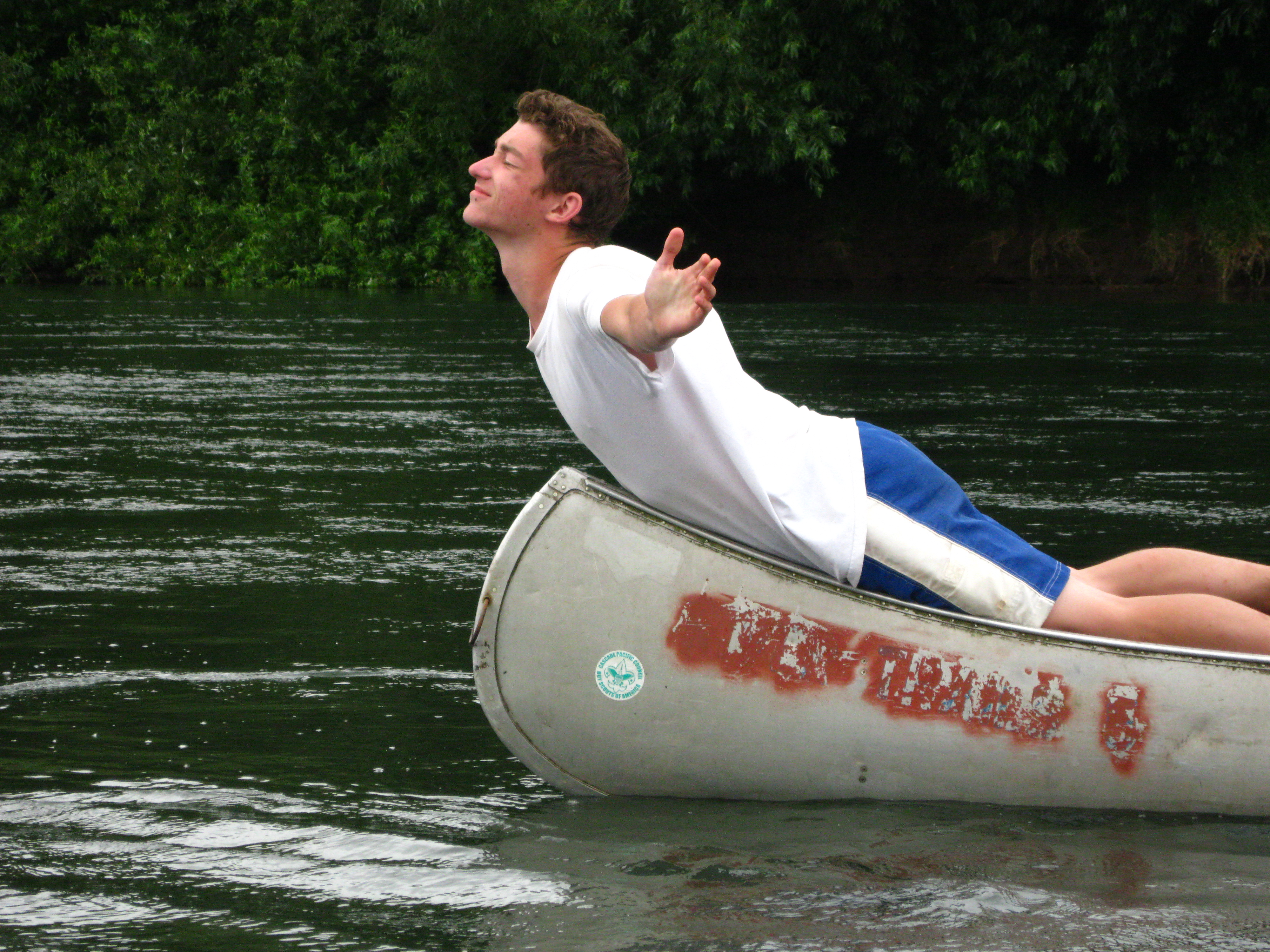 Canoeing the Willamette river