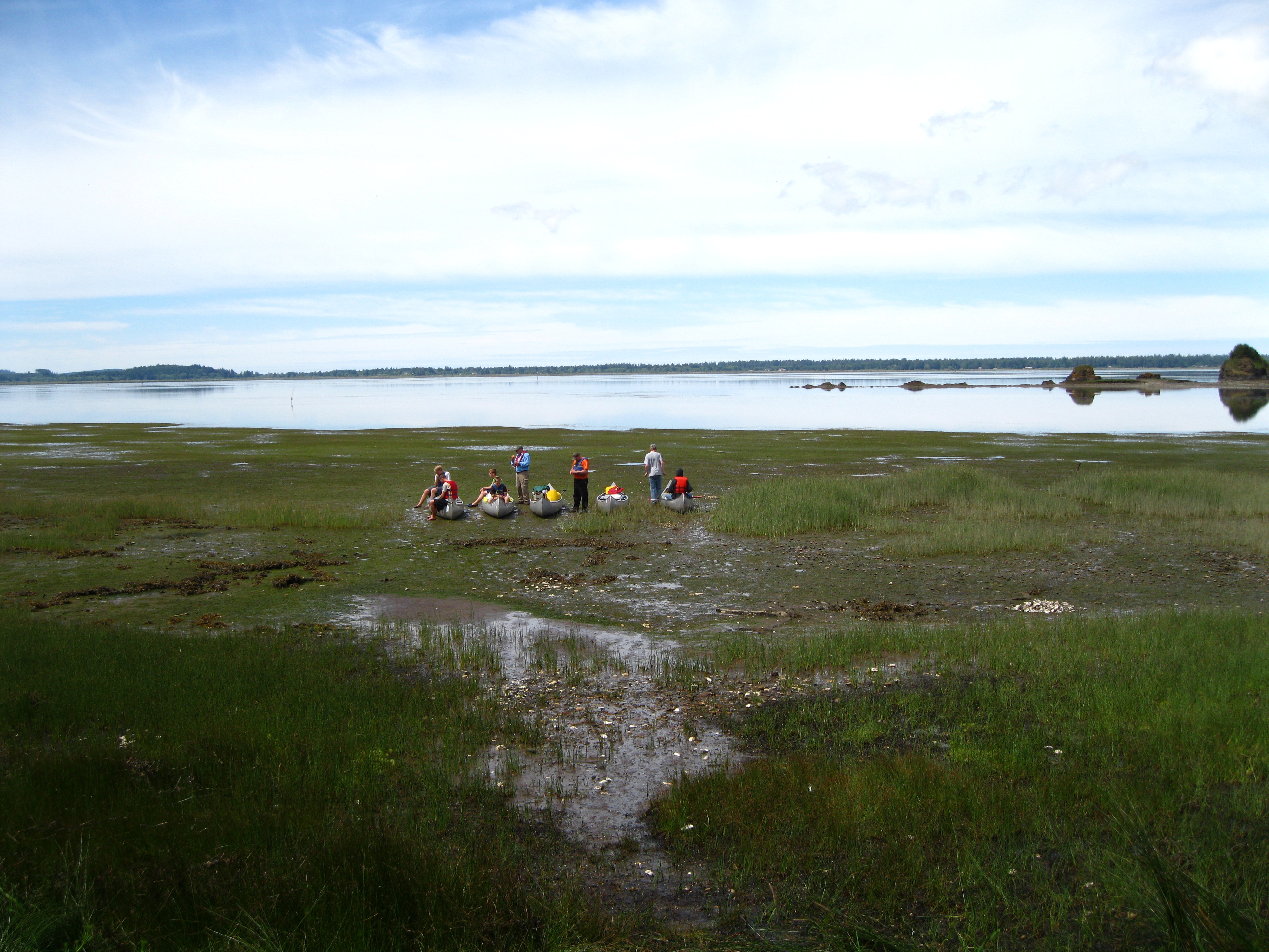 Waiting for the high tide to return to the boat ramp