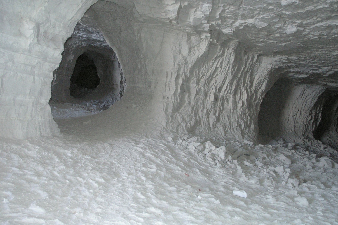 5 Pumicite mine in El Paso Range. 2005.jpg