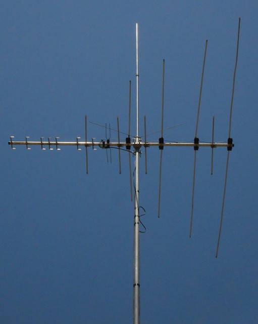 Diamond X3200A covering 2m, 1.25m and 70cm bands.