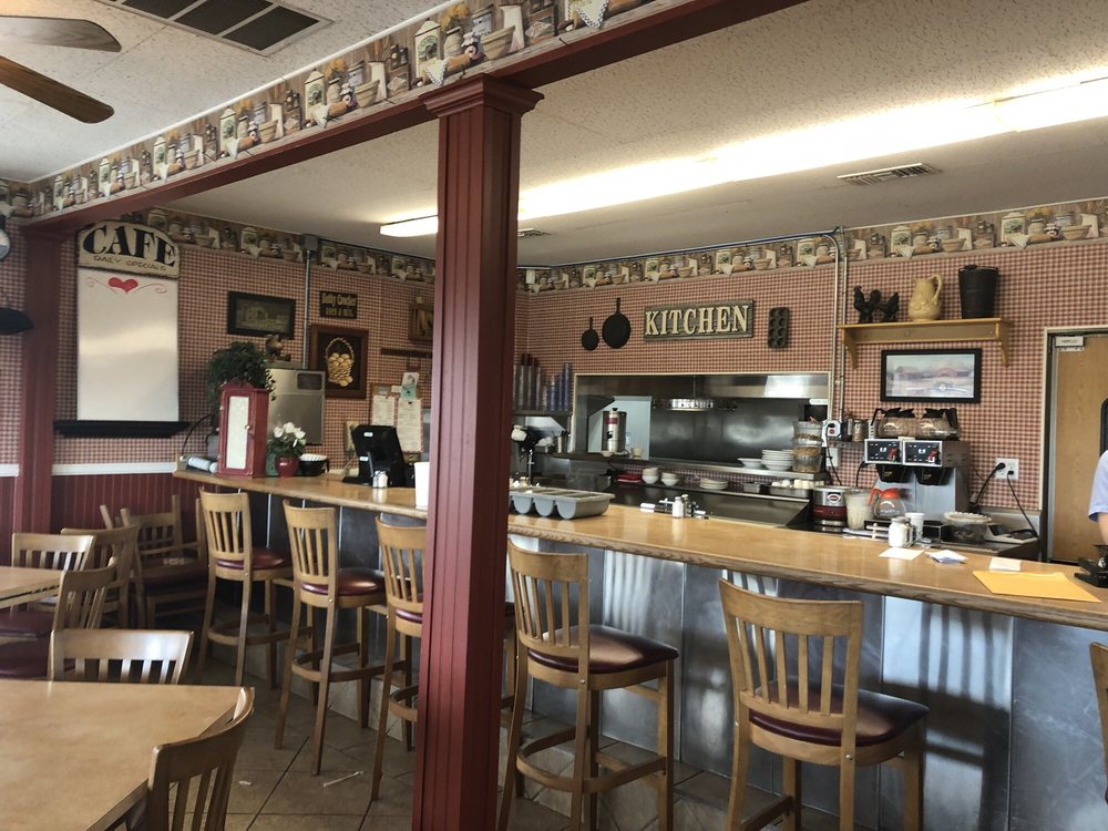 Molly Brown's Country Cafe-2.jpg