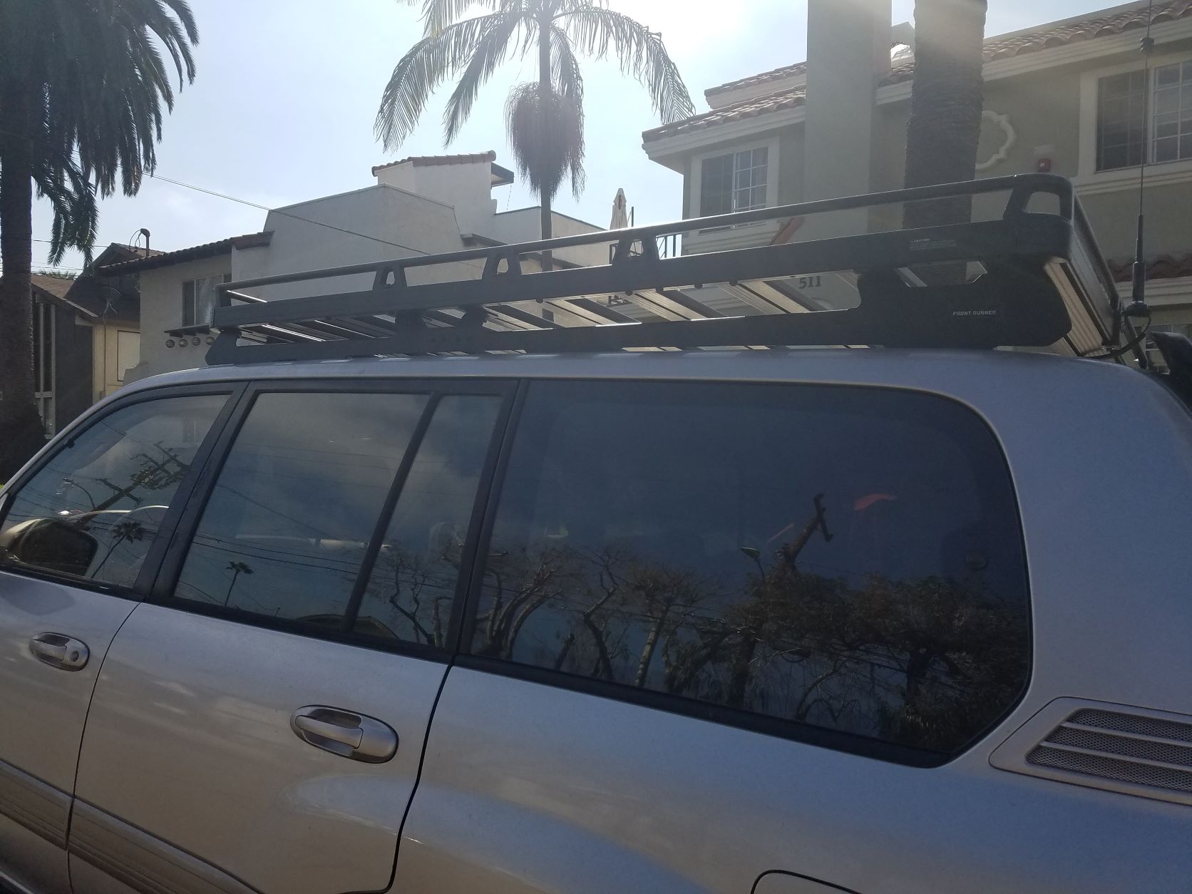 Front Runner Slimline rack for 100 Land Cruiser view 2.jpg