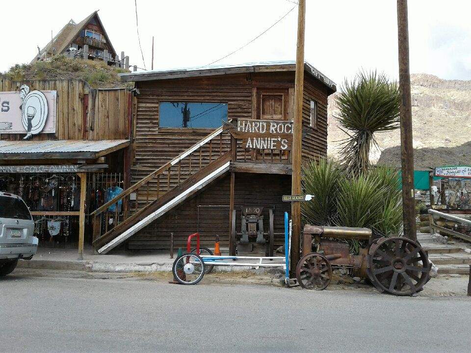 Oatman4.jpg